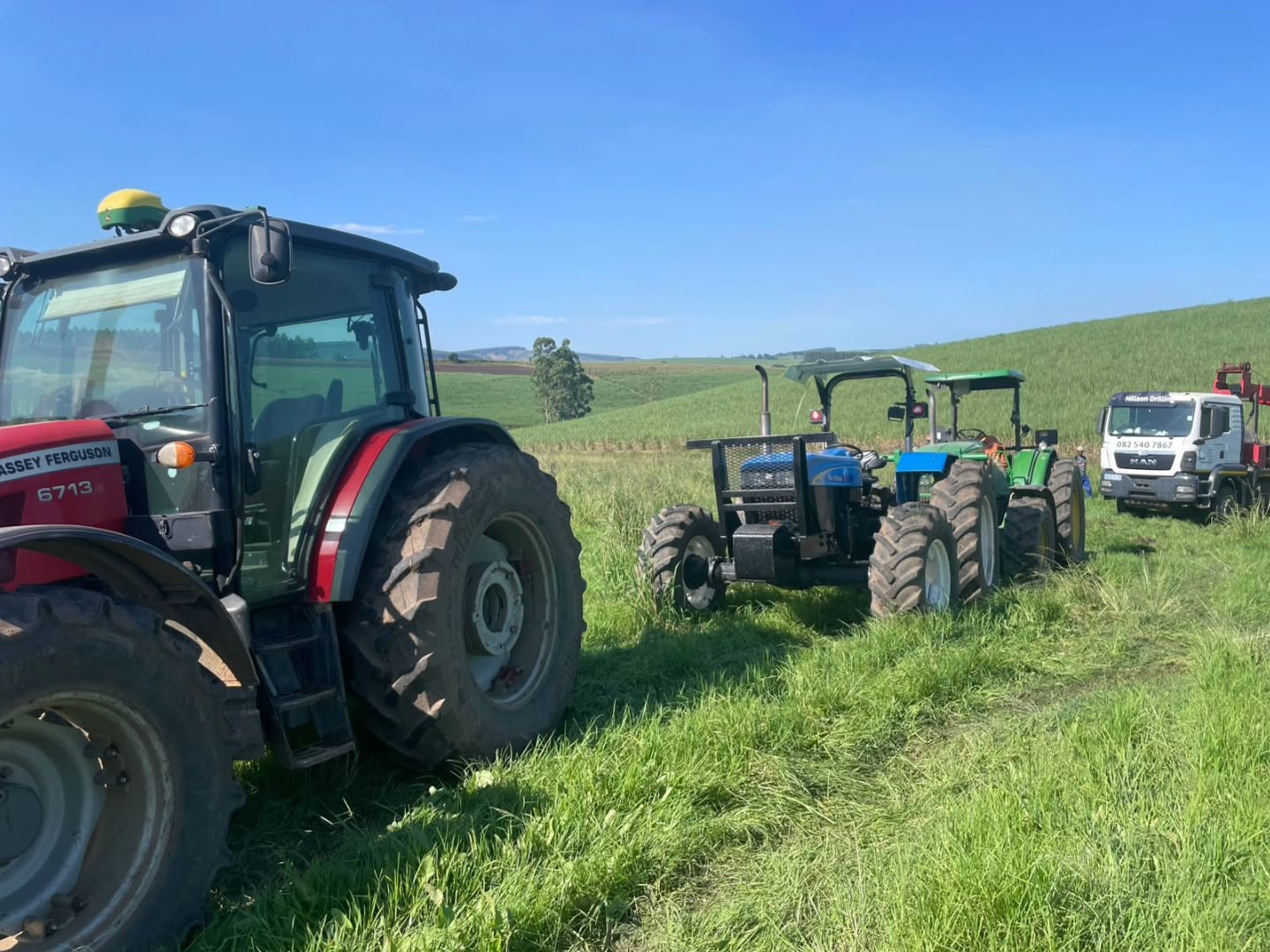 How badly was the drilling rig stuck yesterday π€£π? The answer is really bad. Luckily our farming client was super helpful and came to our rescue with back up π·πΌπ
πRichmond, KZN