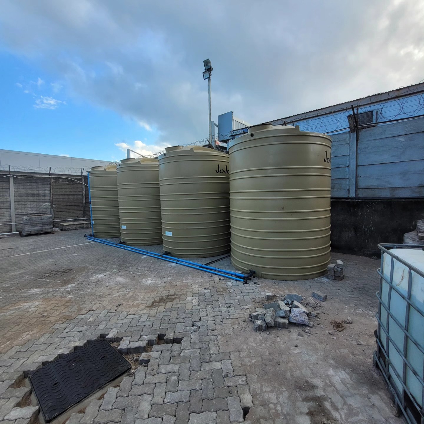 A recent installation completed featuring borehole pump, manhole cover to conceal borehole (see if you can spot this neat installation in pic one), multiple JoJo tanks, filtration system and booster pump. The second pic is showing off our electrical skills ππ