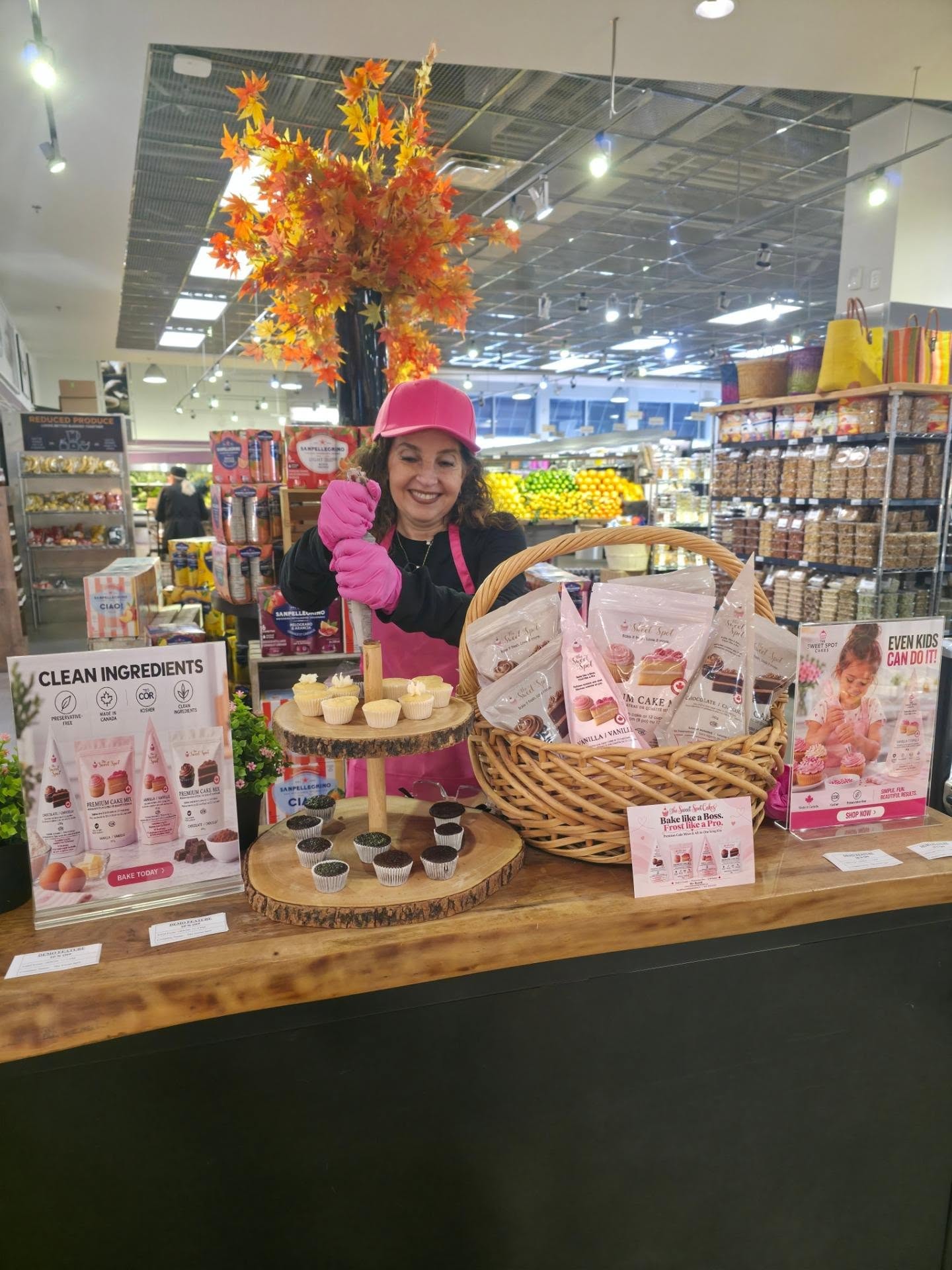 The fabulous Rhonda from Demo Staff showing off our The Sweet Spot Cakes cake mixes and icing kits at McEwan Don Mills today! 🧁 Such a successful day—we almost sold out! Thank you to everyone who stopped by to taste and support us. And thanks to Tricia from @bacnational for stopping by. 💕
#TheSweetSpotCakes #McEwanDonMills #CakeMix #IcingKit #MadeInCanada @demo.staff @canadian_women_in_food
