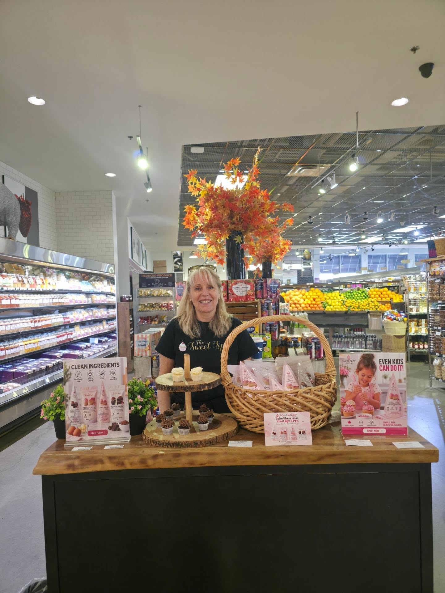 The fabulous Rhonda from Demo Staff showing off our The Sweet Spot Cakes cake mixes and icing kits at McEwan Don Mills today! 🧁 Such a successful day—we almost sold out! Thank you to everyone who stopped by to taste and support us. And thanks to Tricia from @bacnational for stopping by. 💕
#TheSweetSpotCakes #McEwanDonMills #CakeMix #IcingKit #MadeInCanada @demo.staff @canadian_women_in_food